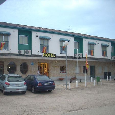 Hotel Corona De Castilla Villares de la Reina Zewnętrze zdjęcie