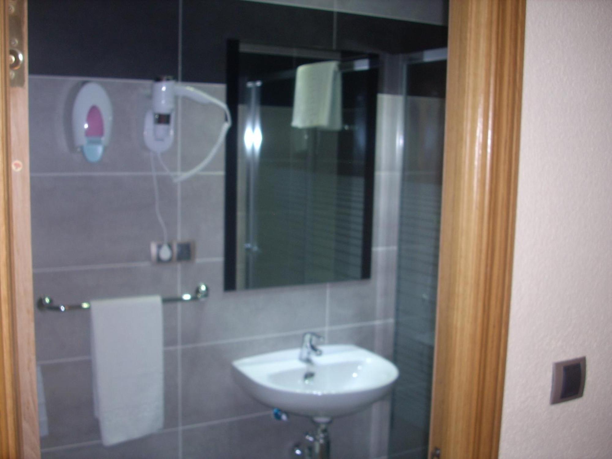 Hotel Corona De Castilla Villares de la Reina Zewnętrze zdjęcie