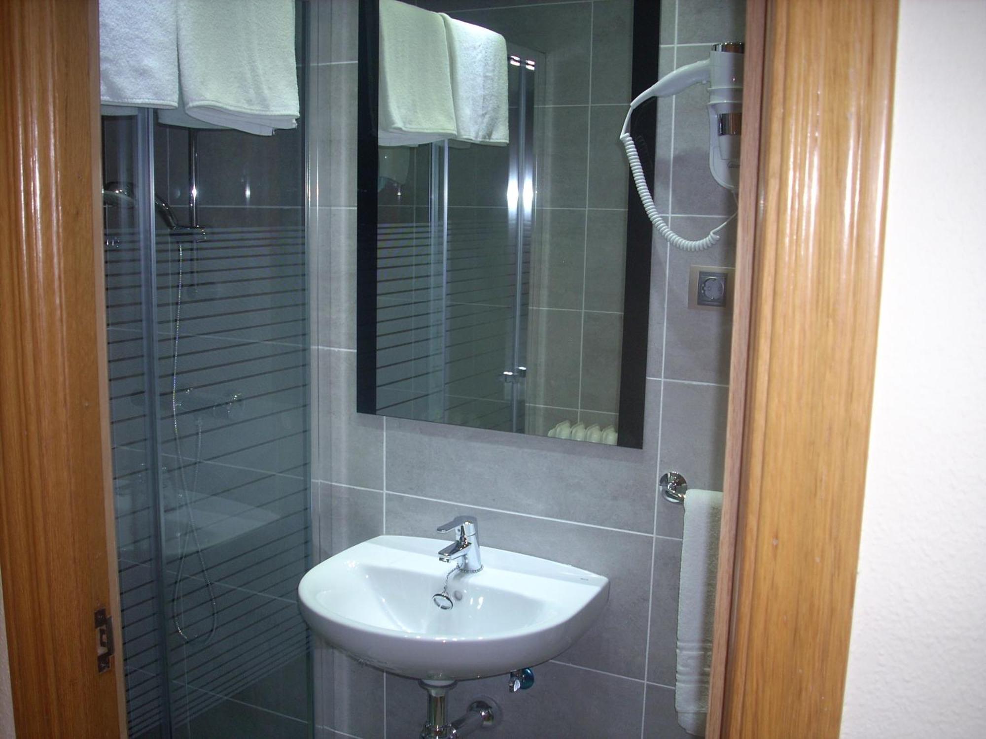 Hotel Corona De Castilla Villares de la Reina Zewnętrze zdjęcie