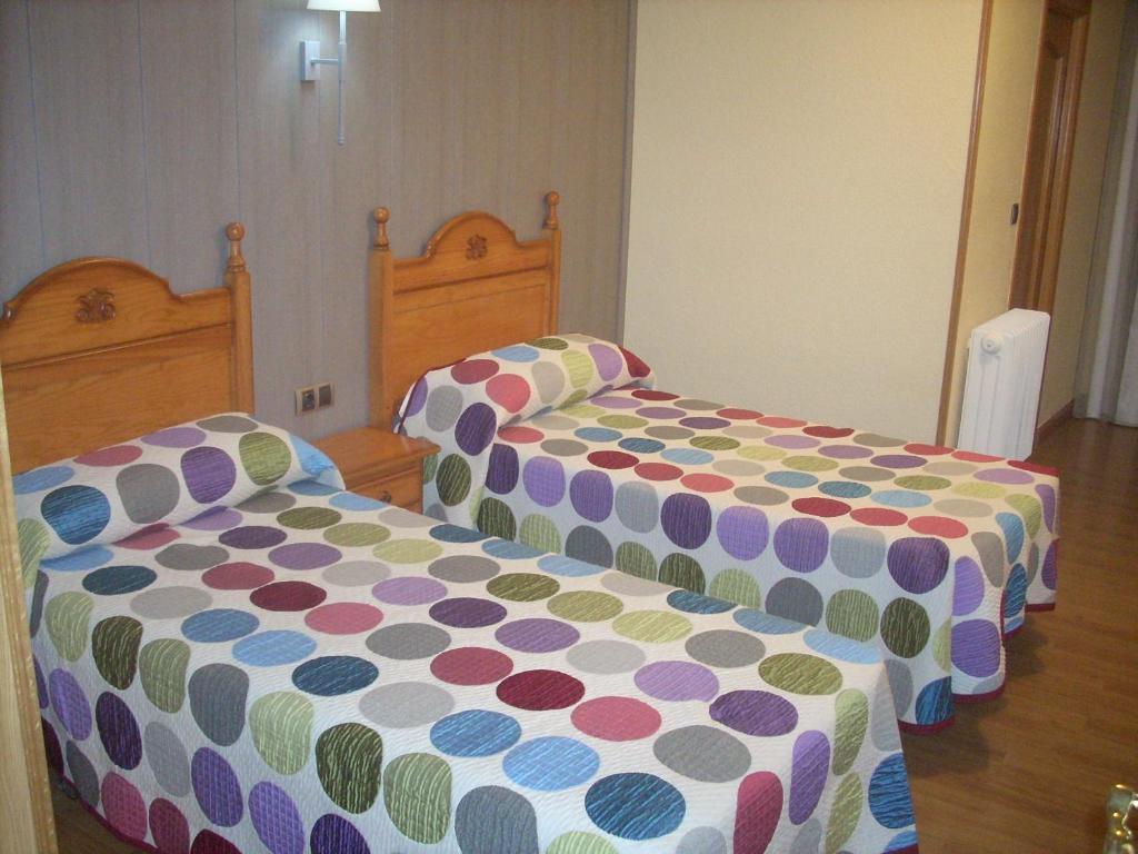 Hotel Corona De Castilla Villares de la Reina Zewnętrze zdjęcie